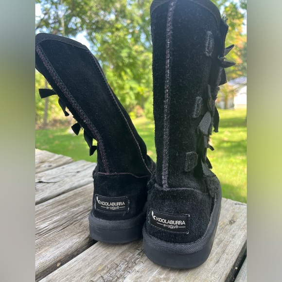 Black Ugg Boots Girls Sz 12 KOOLABURRA by UGG Black Suede, Fuzzy Lining Inside - Picture 14 of 14